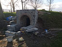 icehouse_1108080.jpg
